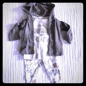 “The snuggle is real” outfit